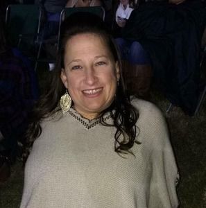 Meet your Posher, Lorie